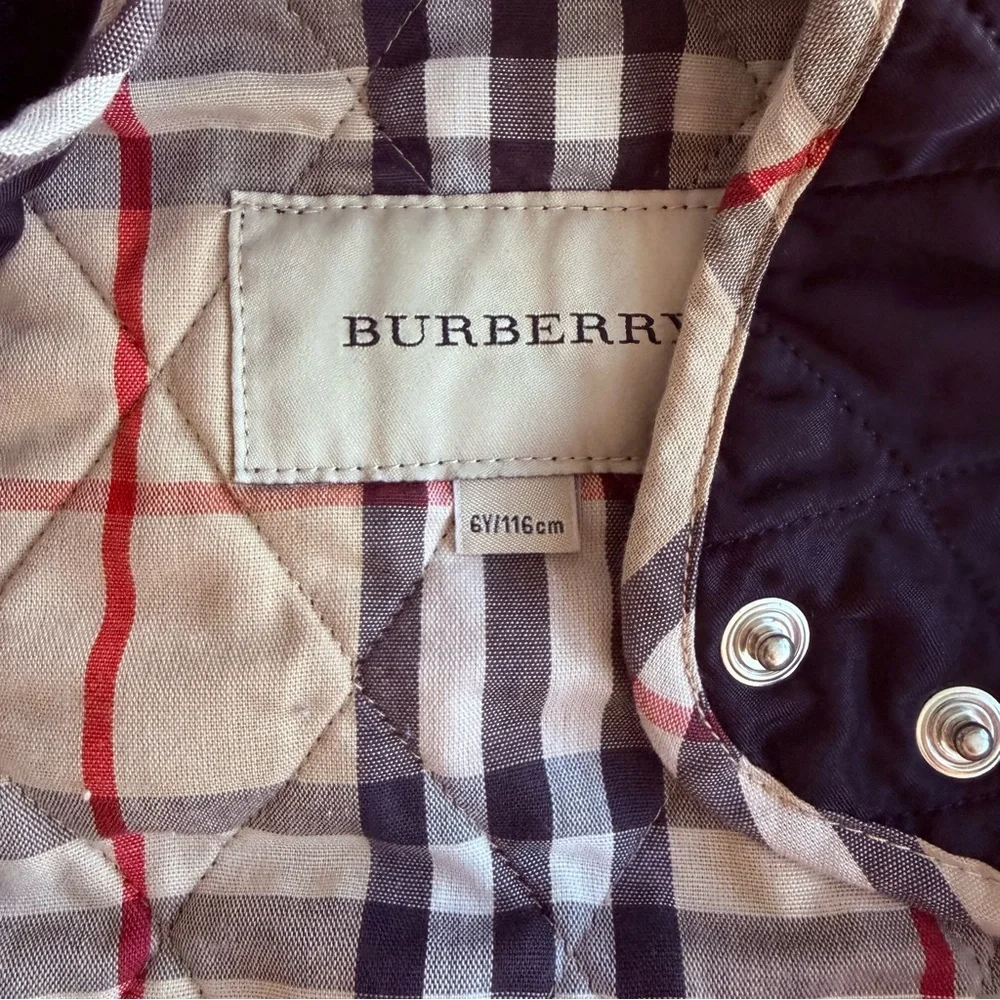 Burberry Kid Vest jacket ligntly fleeced 6T Burberry black - Picture 2 of 3
